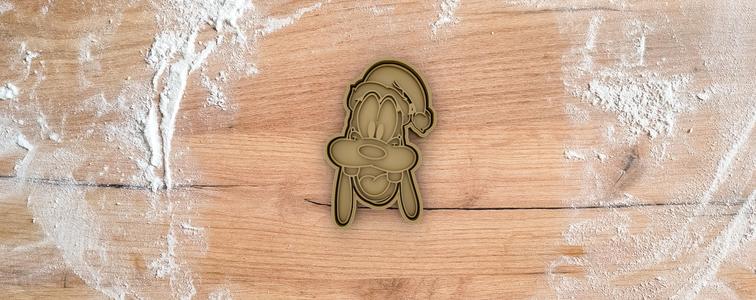 Goofy cookie  cutter from Disney Christmas