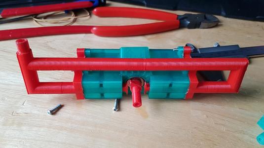 Two cylinder compressed air engine / Two cylinder pneumatic engine