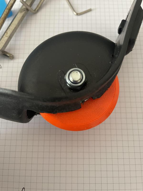 Suitcase replacement spare wheels (Fusion360 File included)