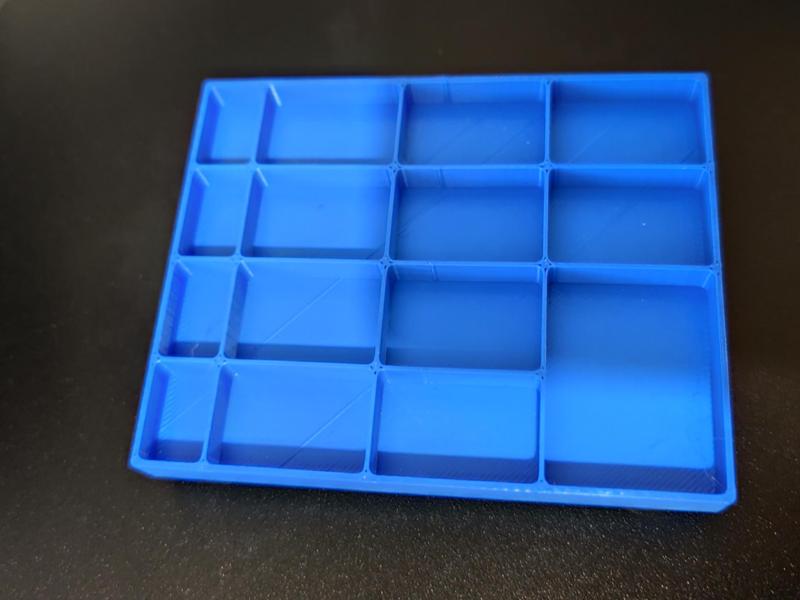Simple Screw Tray Organizer v1