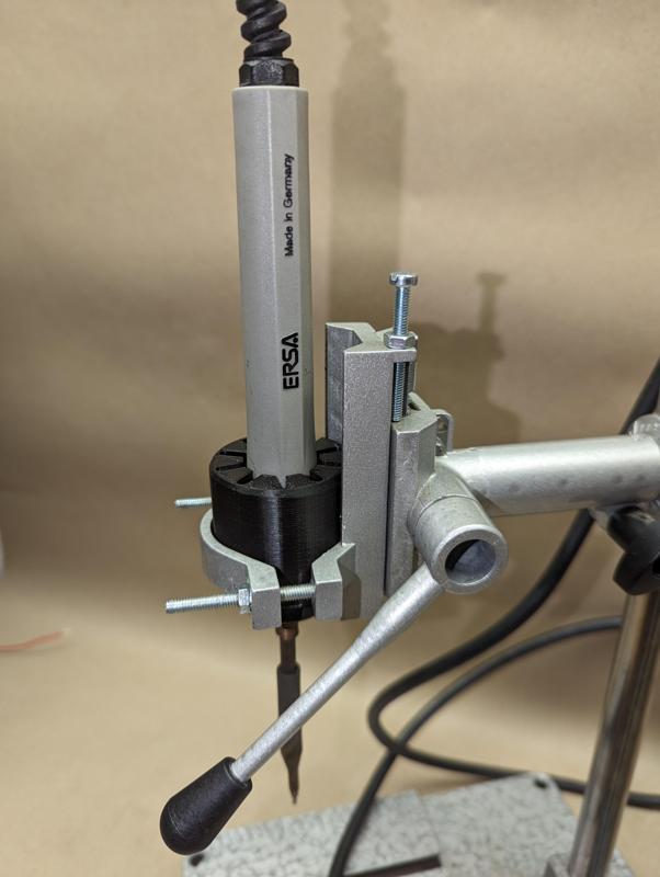 Lötkolben-Halterung ERSA an Handbohrständer für Einschmelzmutter