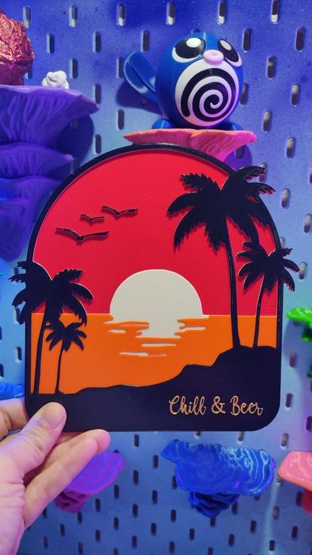 Palm tree plate with the phrase 'chill & beer