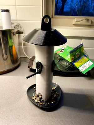 Bird Feeder - 8" Tube Feeder
