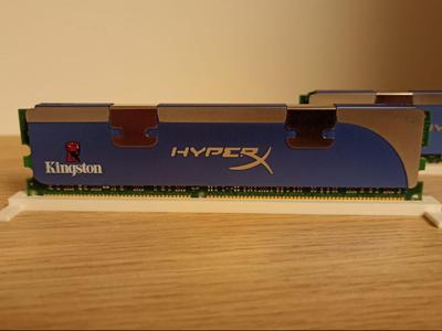 DDR2 RAM Holder – Decorative Stand