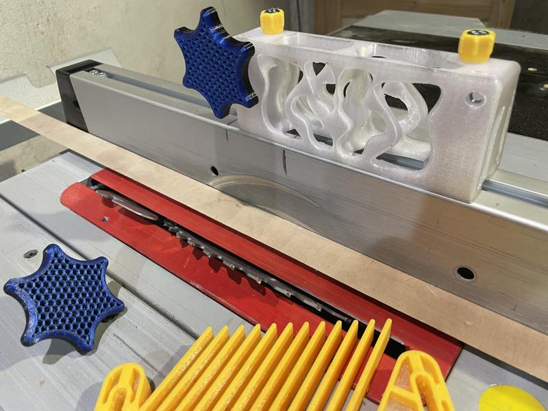 Bosch GTS 10 XC // Adapterblock für Federkamm an Parallelanschlag