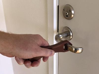 Door handler - no touch lock or door handle