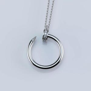 Nail pendant Style