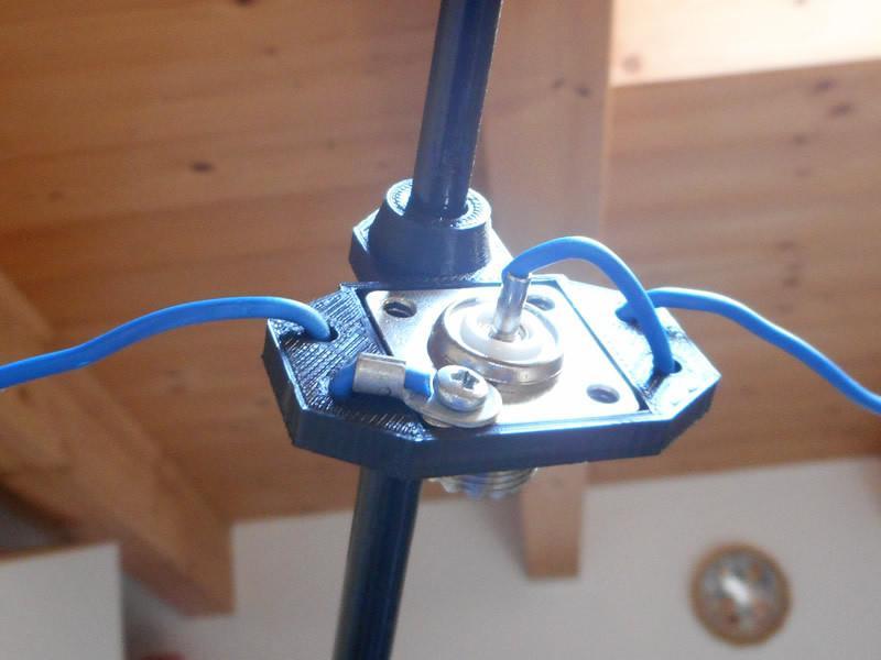 Top of the Pole - Dipole Antenna Centre Insulator