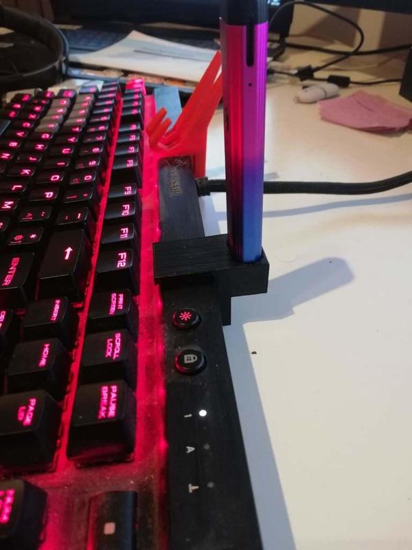 Corsair K70 Caliburn Holder