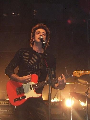 Gustavo Cerati with guitar