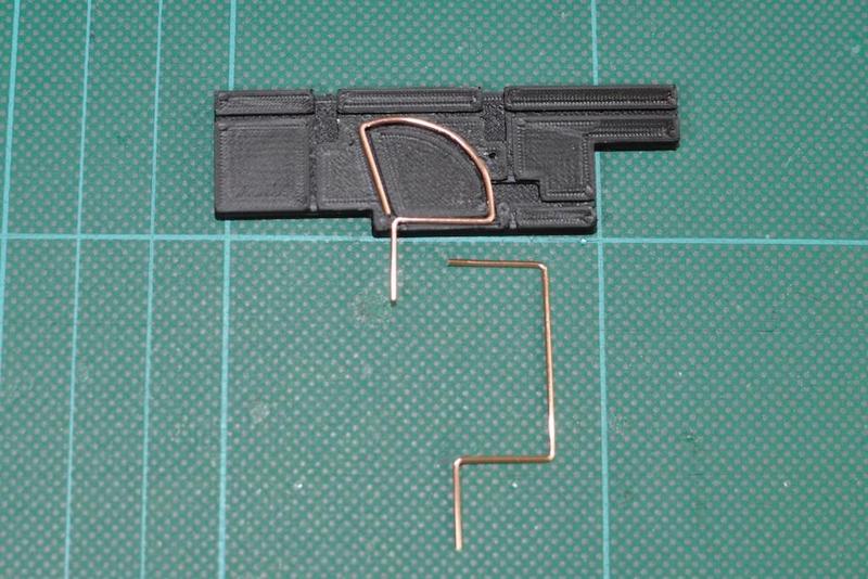 5.8gHz Cloverleaf/skew-planar antenna bending tool