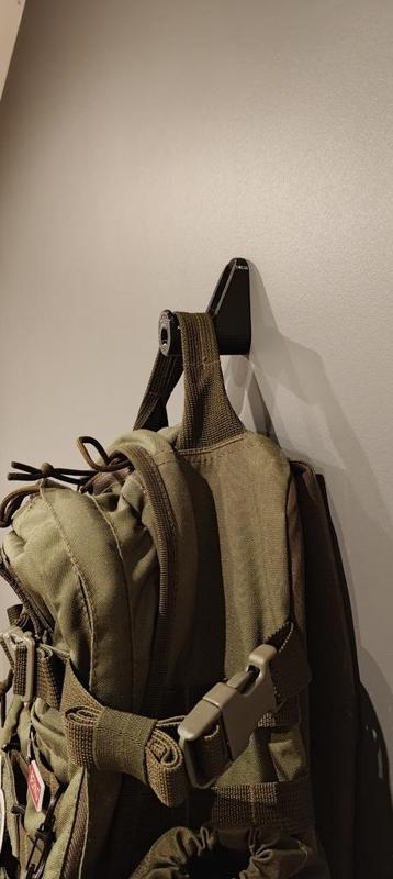Backpack hook