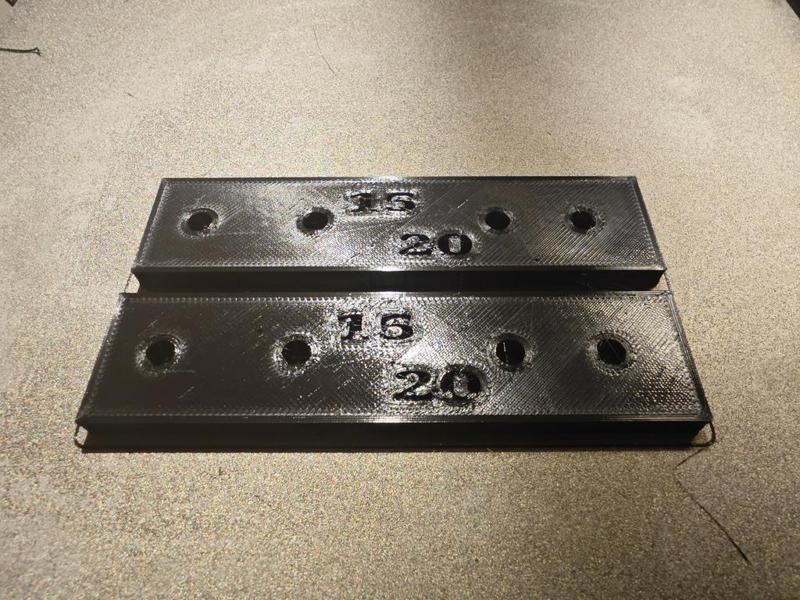 Linked dipole isolator for hamradio antena