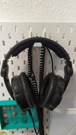 Skadis headphones holder