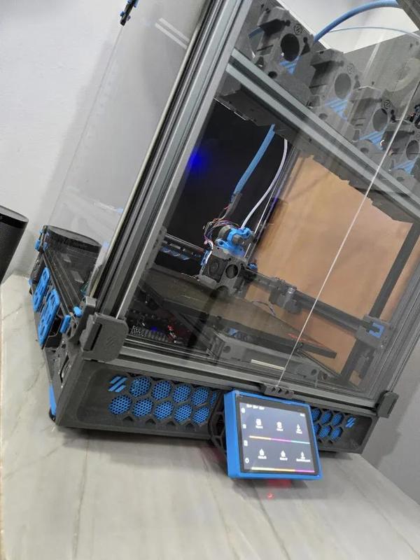 Thicc skirts for Voron 2040 front frame   