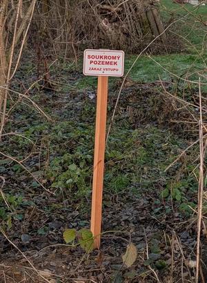 Soukromý pozemek - Zákaz vstupu   