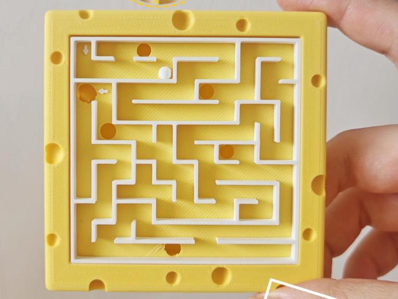 Miniature Handheld Marble Maze, Cute Cheese Marble Maze