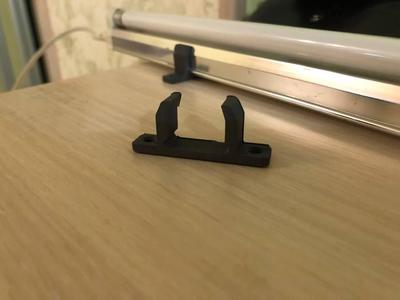 Clamp for neon lamp