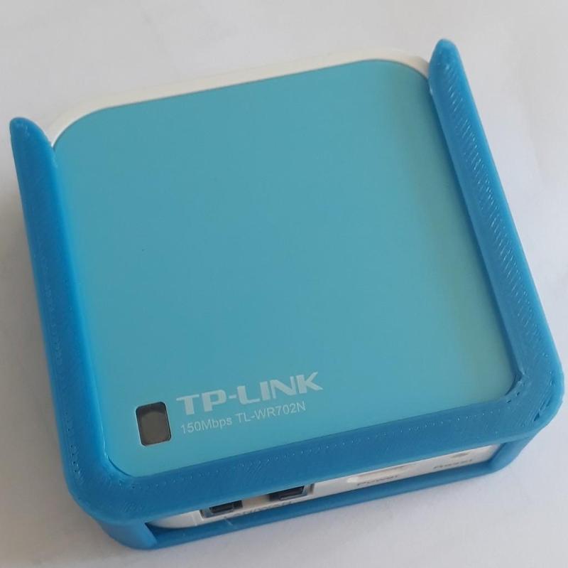 TP-Link mini TL-WR702N Wall mount bracket