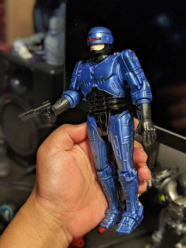 Toy Island's Orion Robocop 8 Inches Gun
