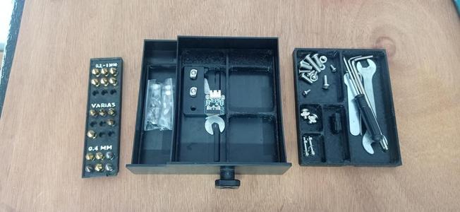 Ender 3v2 Two Level tray, for Nozzles and L-Keys