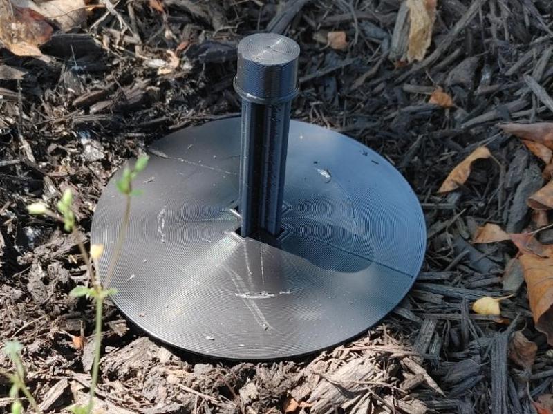 Spike & Mulch Plate for Garden Pathway Lights
