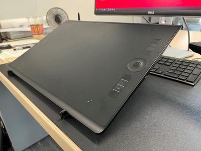 WACOM Angled Desk Stand