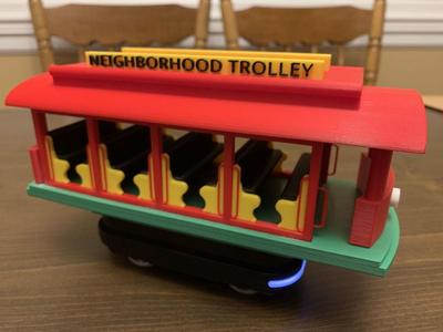 Duplo-compatible base for Neighborhood Trolley