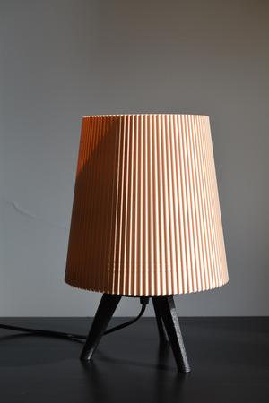 Modern Ribbed Lamp Shade with textured three-legged Base