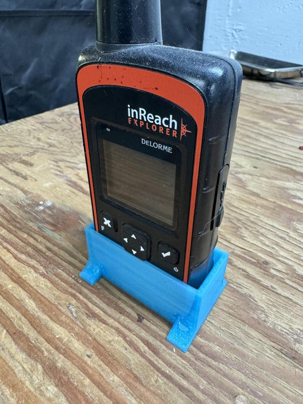 Garmin InReach Explorer stand