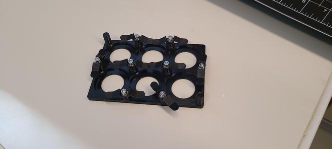 Microscope dish holder insert