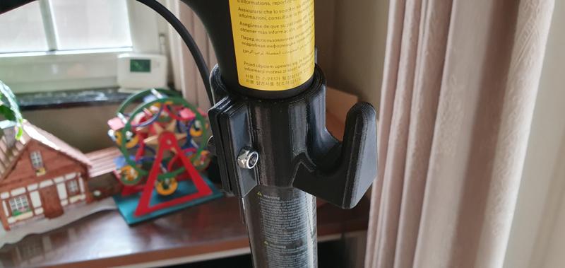 xiaomi scooter (pro 2) bag hook and bungee cord hook