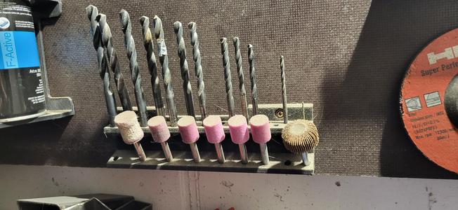 Tool Holder for drills and cutter