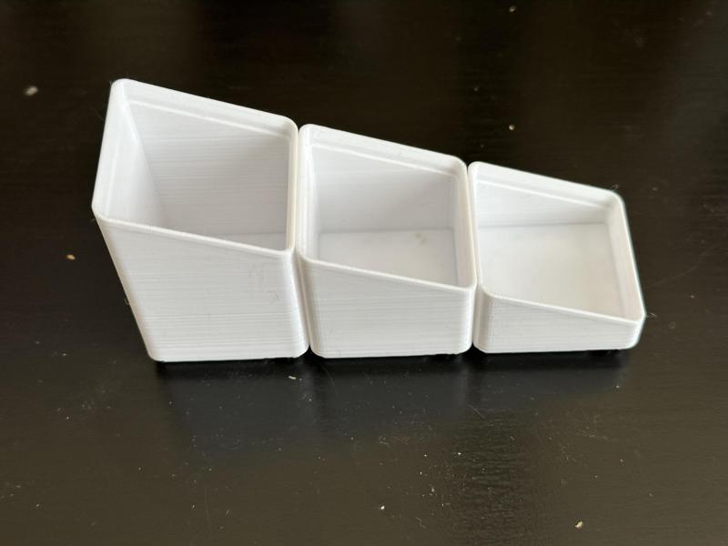 Gridfinity tiered bins remixed for use with Gridfinity Refined base