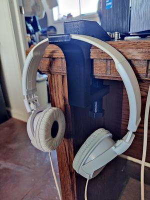 Headphone Hook (optional phone stand)