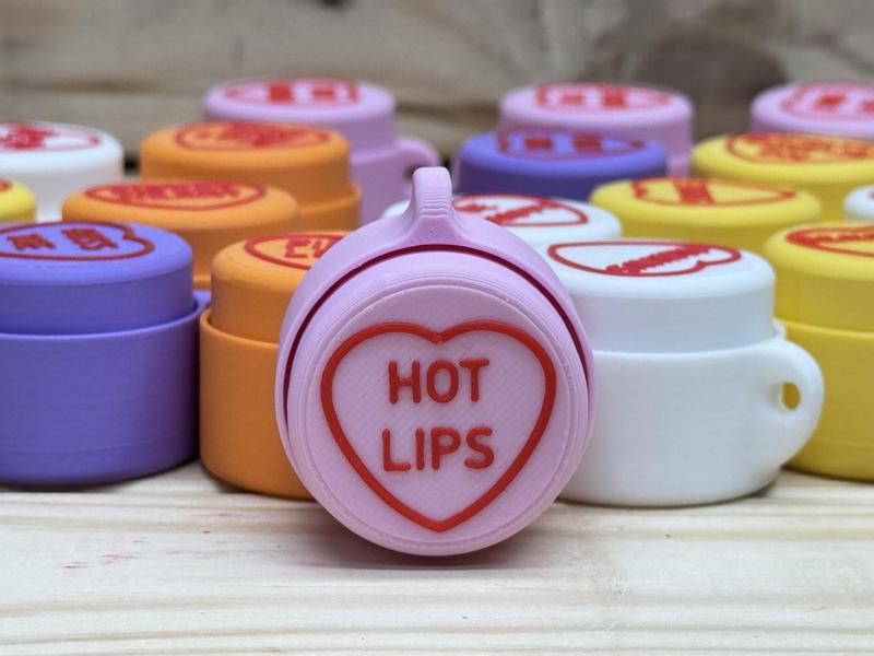 “HOT LIPS” Love Heart Keychain Clicker