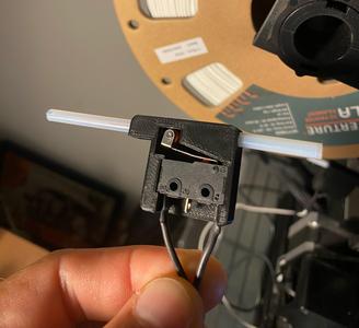 Filament runout sensor