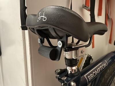 Brompton rear light mount