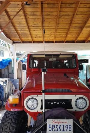 Telescoping Universal Antenna Mount UHF/VHF