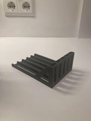 Minimal stand for 5 games or DVDs