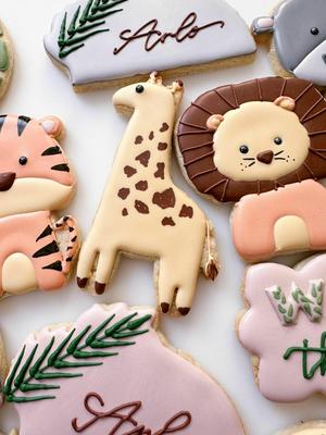 GIRAFFE COOKIE CUTTER IN 3 SIZES - MOD SAFARI JUNGLE ANIMAL - SHARP EDGES!