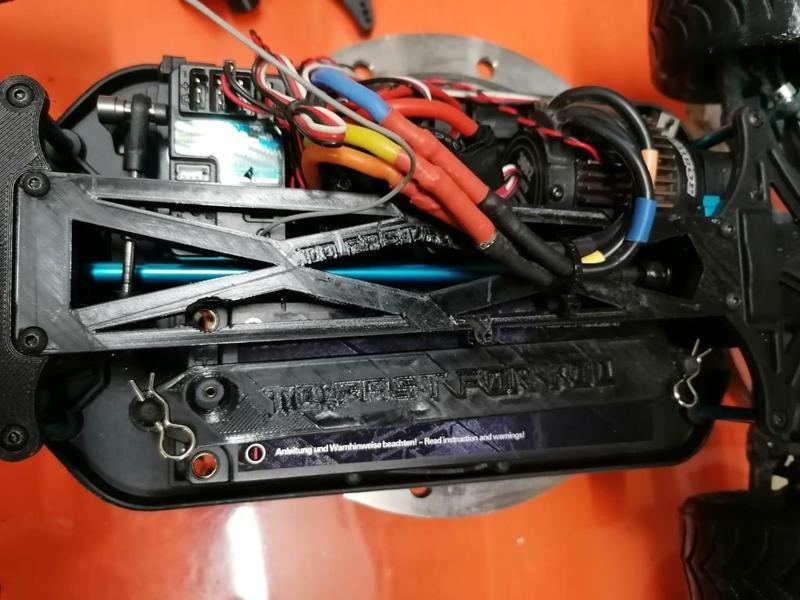 Topdeck mitte LRP s10 Blast 2