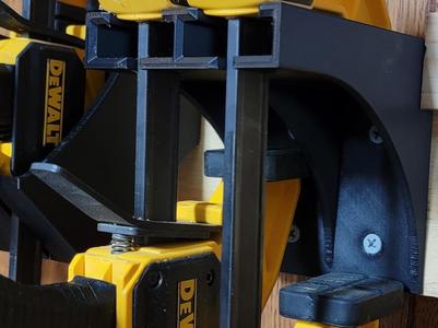 Dewalt - 300 LB - 12 inch Trigger Clamp Holder