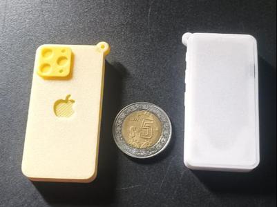 iPhone 16 Keychain with LED light. 