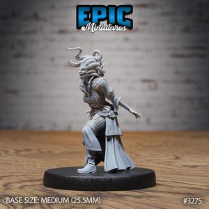 Gorgon Pirate Yelling ‧ DnD Miniature ‧ Tabletop Miniatures ‧ Gaming Monster ‧ 3D Model ‧ RPG ‧ DnDminis ‧ STL FILE