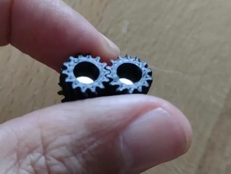 Minimal magnetized gear fidget   