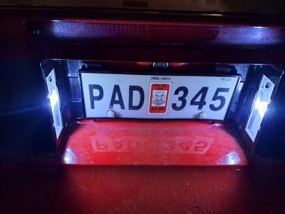 camaro iroc licens plate light
