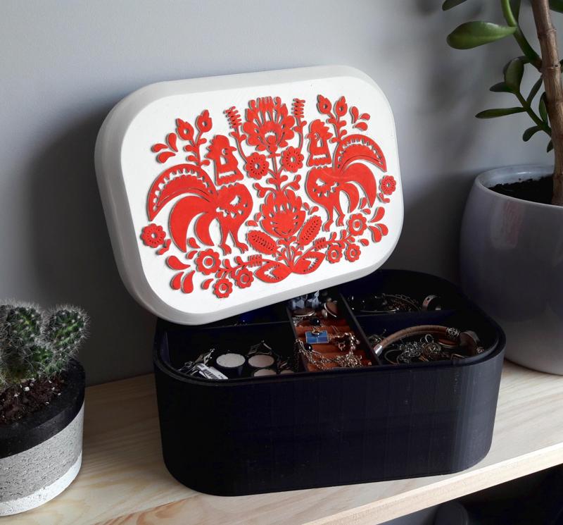 Folkloristic jewelry box