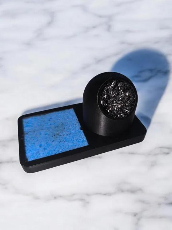 [EN] Soldering iron cleaner | [FR] Station de nettoyage pour fer à souder   