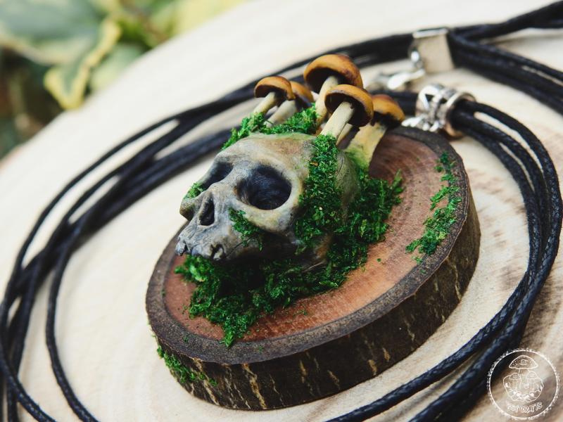 Skull with mushrooms for pendant/wall decoration